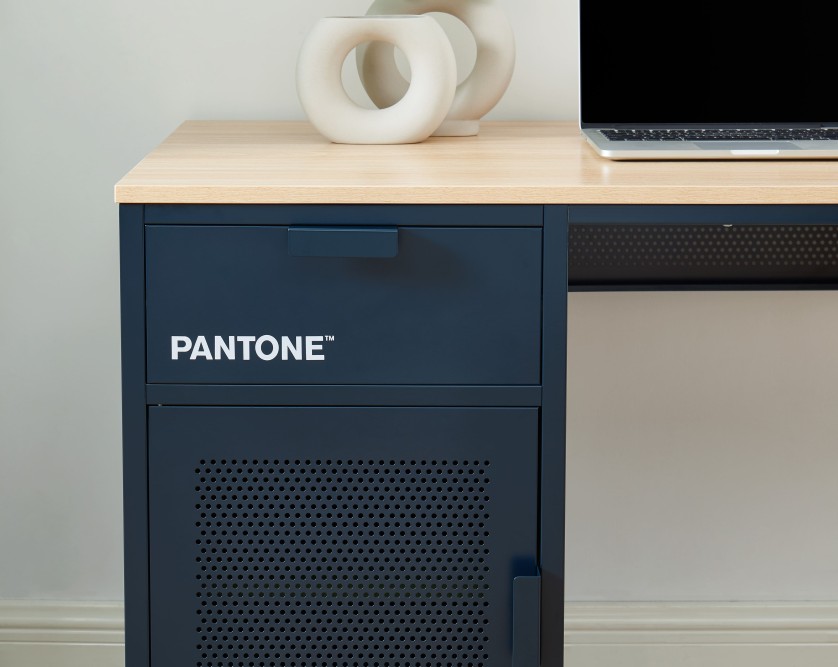 PANTONE metal night blue desk 47.24 inches PANTONE metal night blue desk 47.24 inches