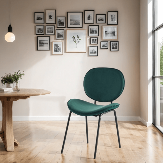 Set of 2 SHEILA chairs green velvet... Set of 2 SHEILA chairs green velvet...